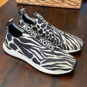 MICHAEL MICHAEL KORS Bodie Logo Tape Mesh and Zebra Print Slip-On Trainer size 8